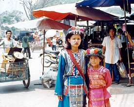 Kinder, Grenze zur Burma