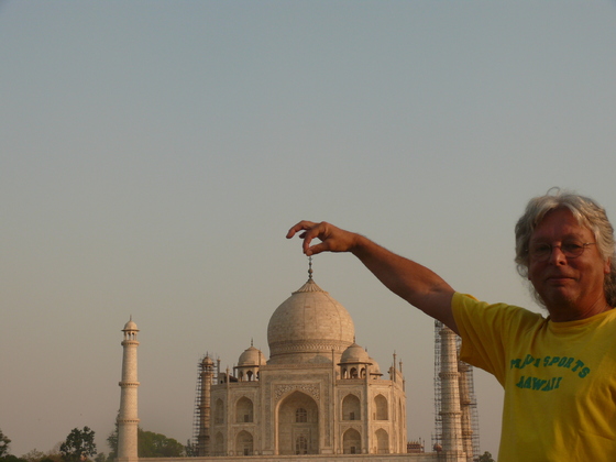 Taj Mahal fest im Griff