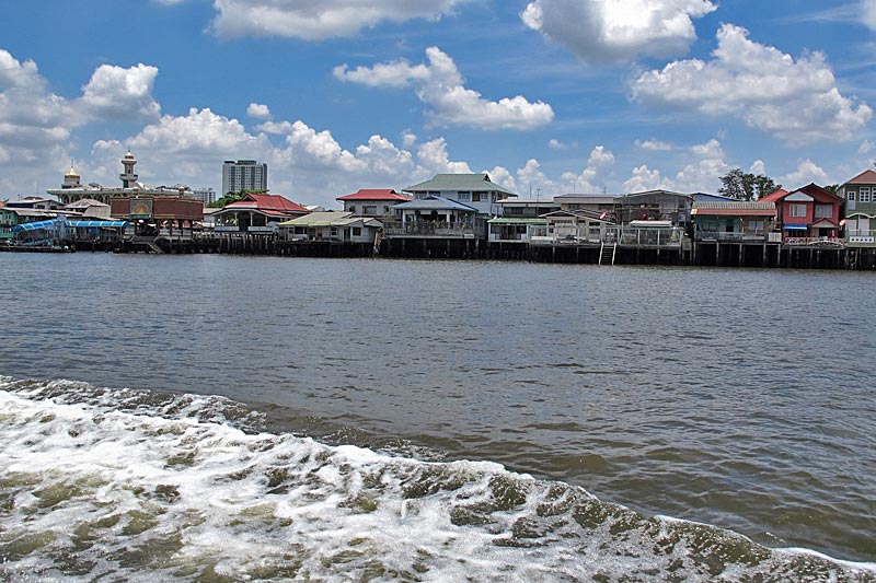 Fahrt nach Nonthaburi