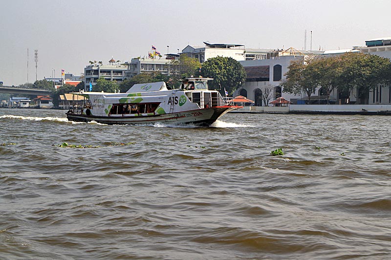Fahrt nach Nonthaburi