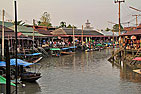 Amphawa Schwimmender Markt