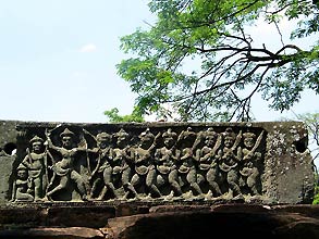 Phimai Historical Park  -  Click for large image !