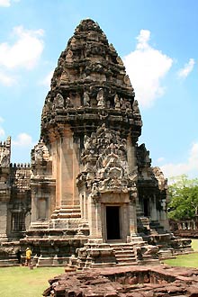 Phimai Historical Park  -  Click for large image !