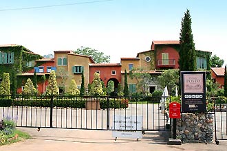 Khao Yai Nationalpark, wineries  -  Click for large image !