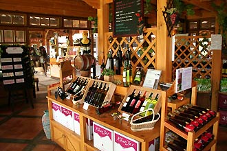 Khao Yai Nationalpark, wineries  -  Click for large image !