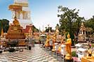 Wat That Phanom  -  Click for large image !