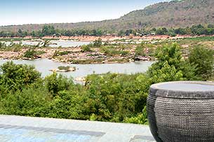 Khong Chiam - Click for large image !