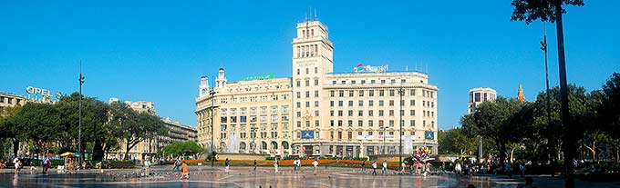 Barcelona, Placa de Catalunya - Click for large image !