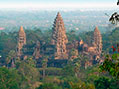 temple hill Phnom Bakheng, view  -  Click for large image!