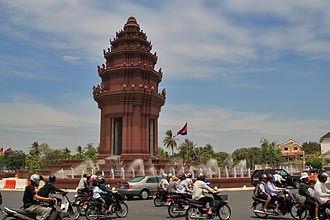 Unabhngigkeitsdenkmal - Click for large image !