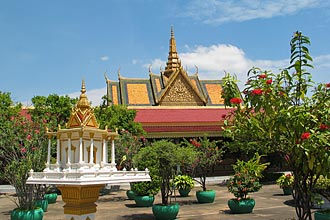 Palastanlage - Click for large image !