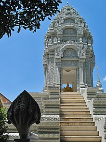 Palastanlage - Click for large image !