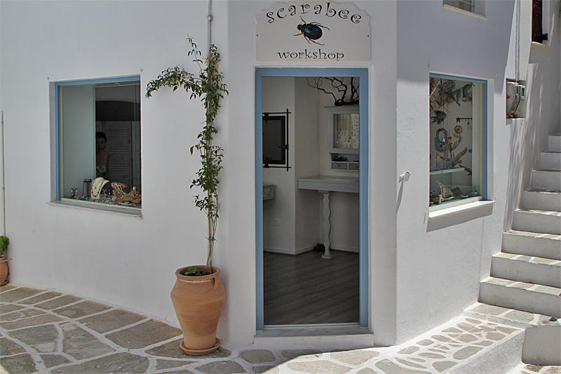 Paros