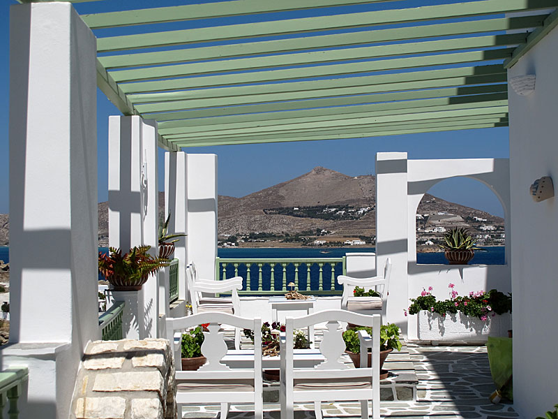 Paros
